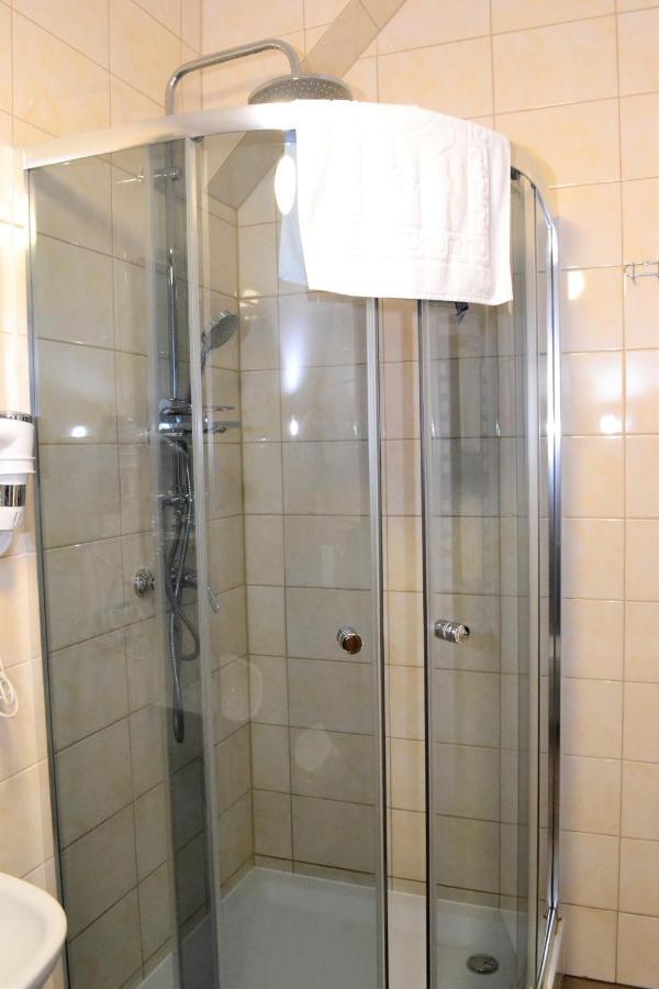 Comfort-24 Plus Słupca Exterior foto