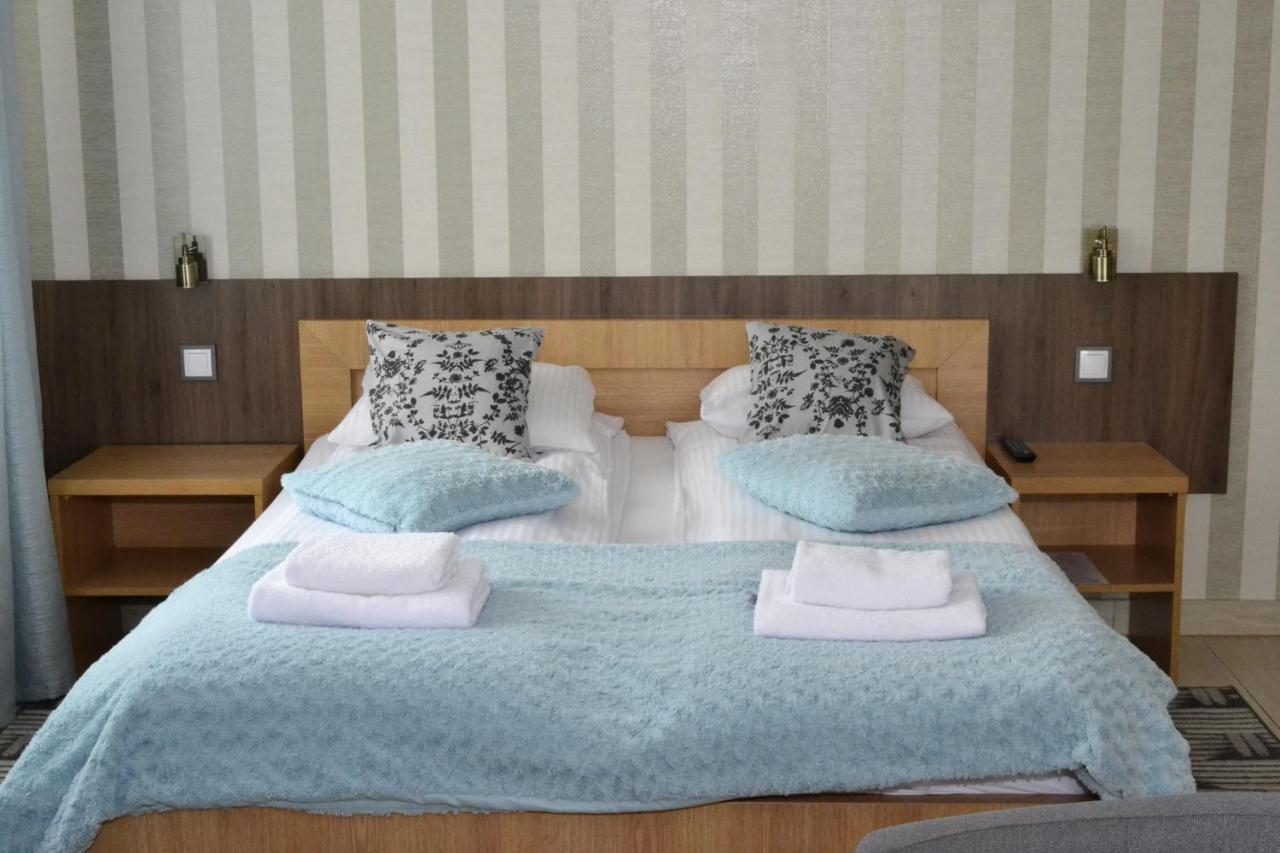Comfort-24 Plus Słupca Exterior foto