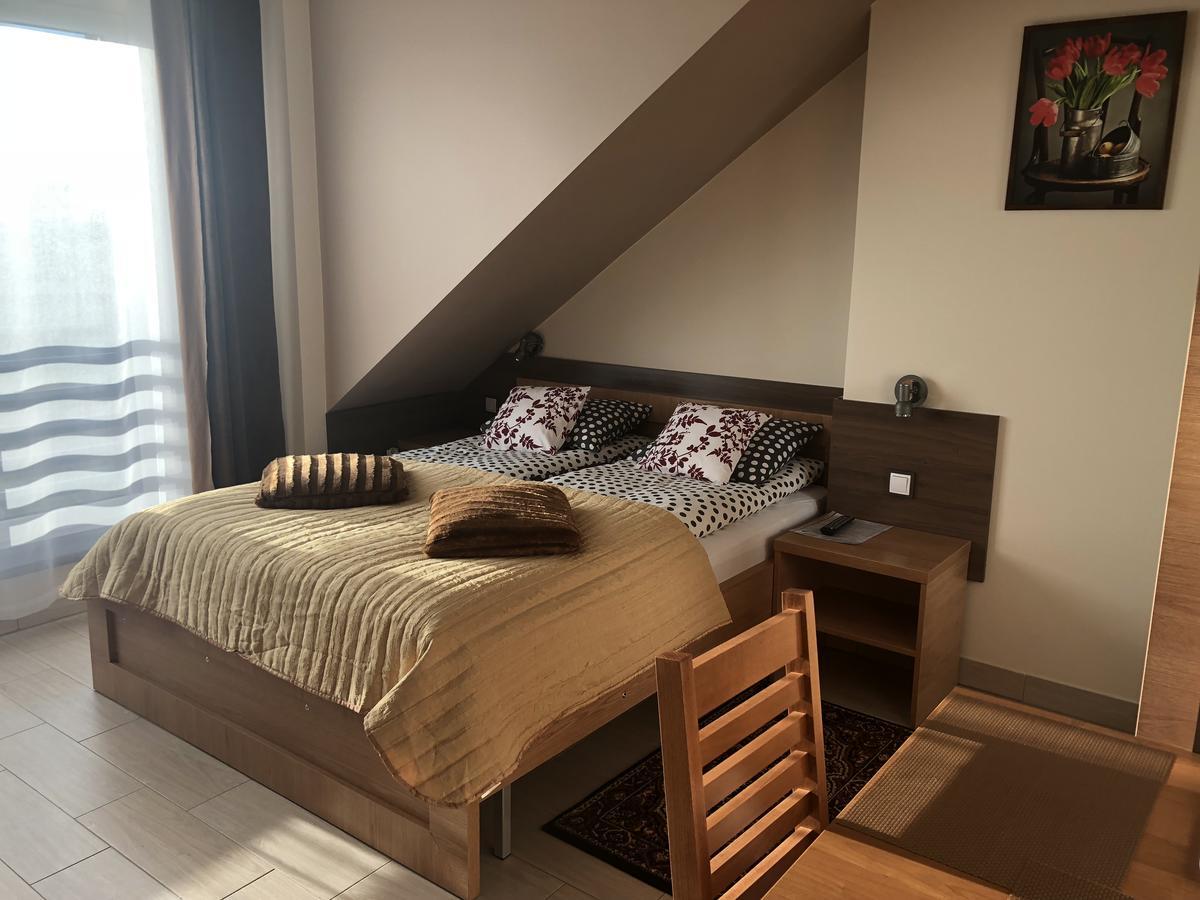 Comfort-24 Plus Słupca Exterior foto
