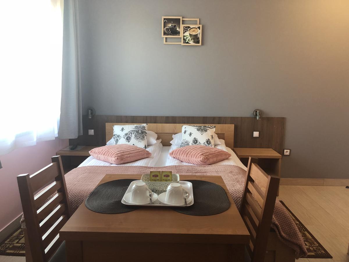 Comfort-24 Plus Słupca Exterior foto